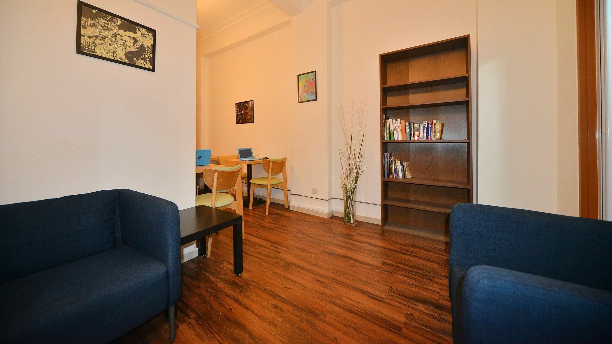 ZEN Hostel Aljunied Singapore Buitenkant foto